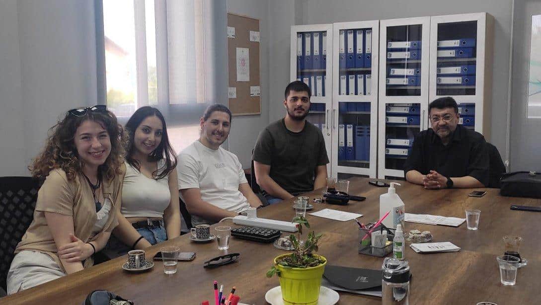 Eğitim Müşavirimiz Sayın Ekrem Toklucu Kıbrıslı Yüzler Projesinde Yer Alan Öğrencilerle Görüştü