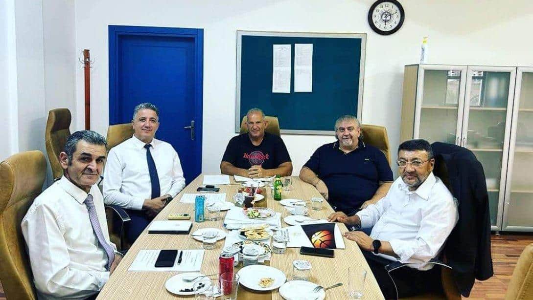 Eğitim Müşavirimiz Sayın Ekrem Toklucu KKTC Öğretmen Akademisi Başkanı Sayın Nazım Burgul ve Yönetim Kurulu Üyeleri ile İstişarelerde Bulundu